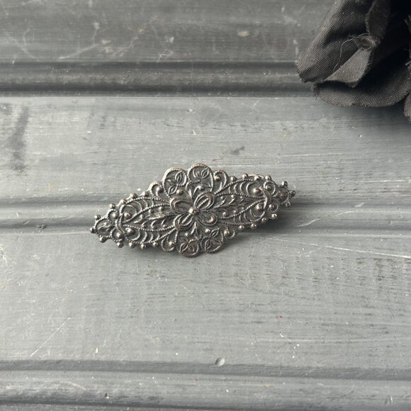 Ornate Pin - Picture 2 of 8